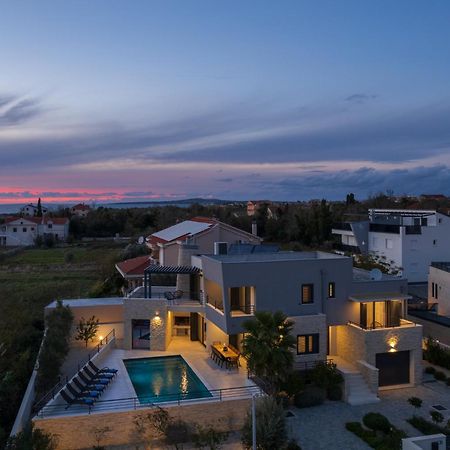 Villa Roca With Heated Pool And Sauna Привлака Экстерьер фото