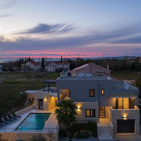 Villa Roca With Heated Pool And Sauna Привлака Экстерьер фото