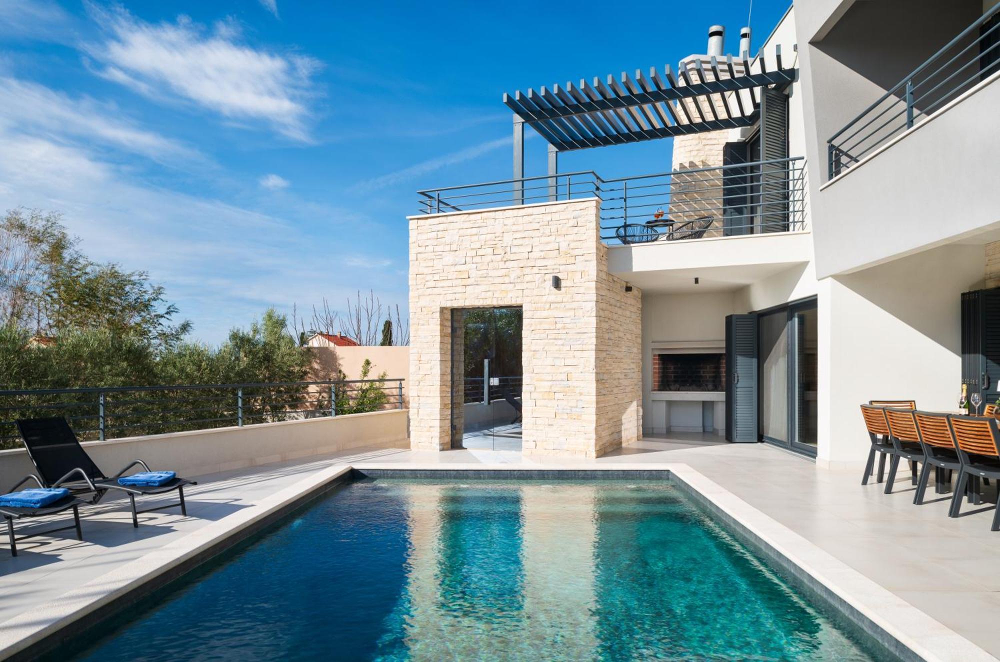 Villa Roca With Heated Pool And Sauna Привлака Экстерьер фото