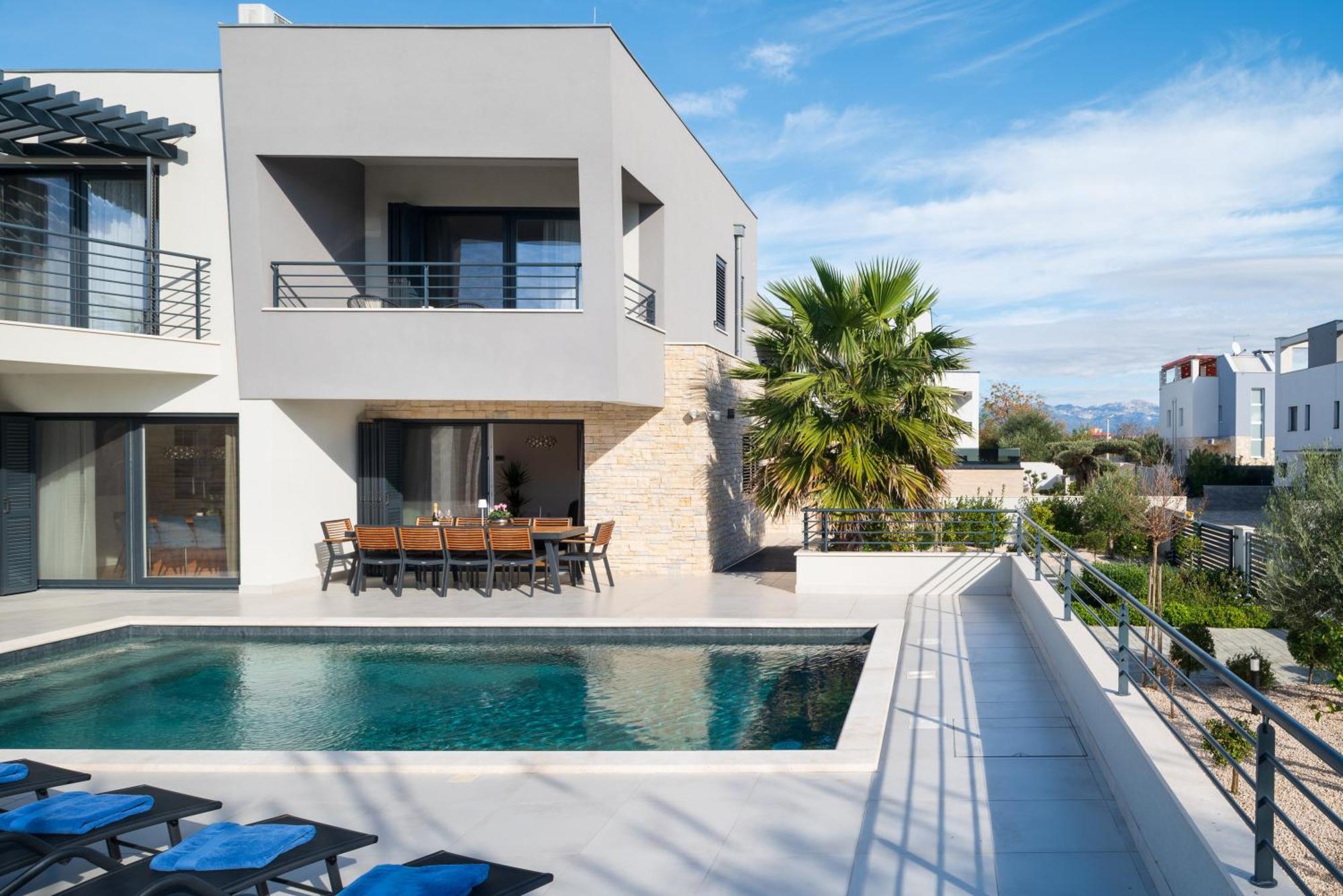 Villa Roca With Heated Pool And Sauna Привлака Экстерьер фото