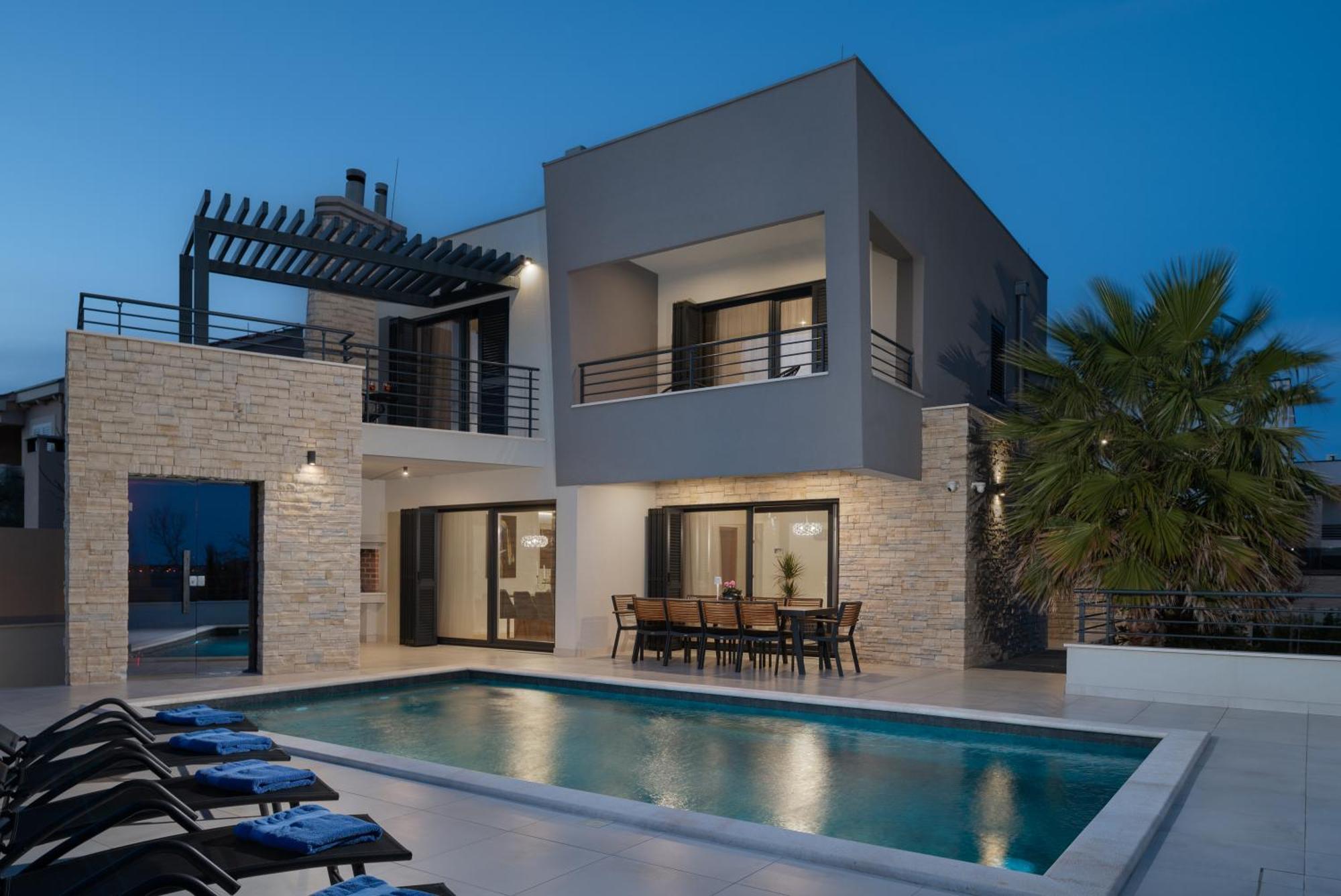 Villa Roca With Heated Pool And Sauna Привлака Экстерьер фото