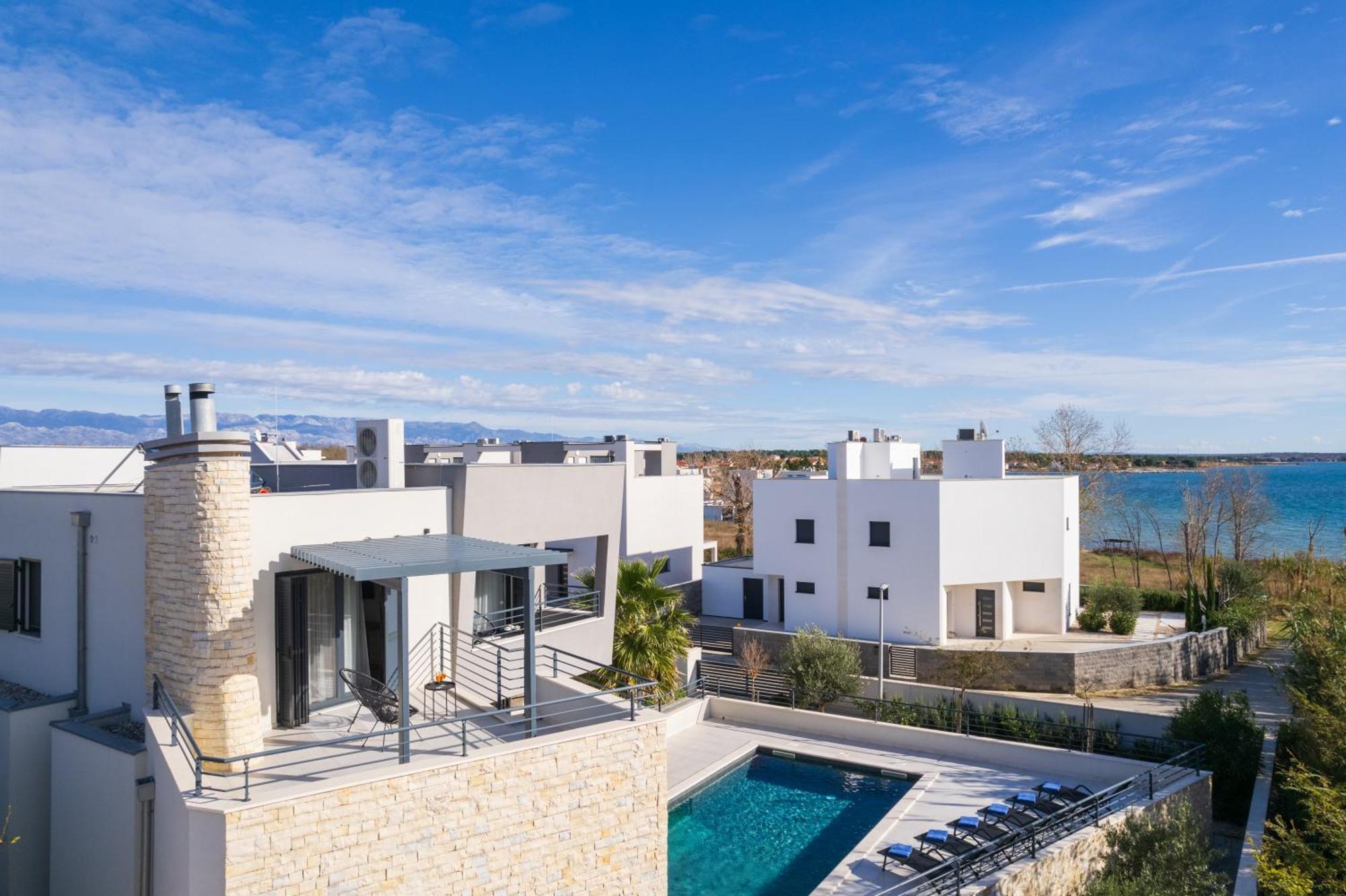 Villa Roca With Heated Pool And Sauna Привлака Экстерьер фото